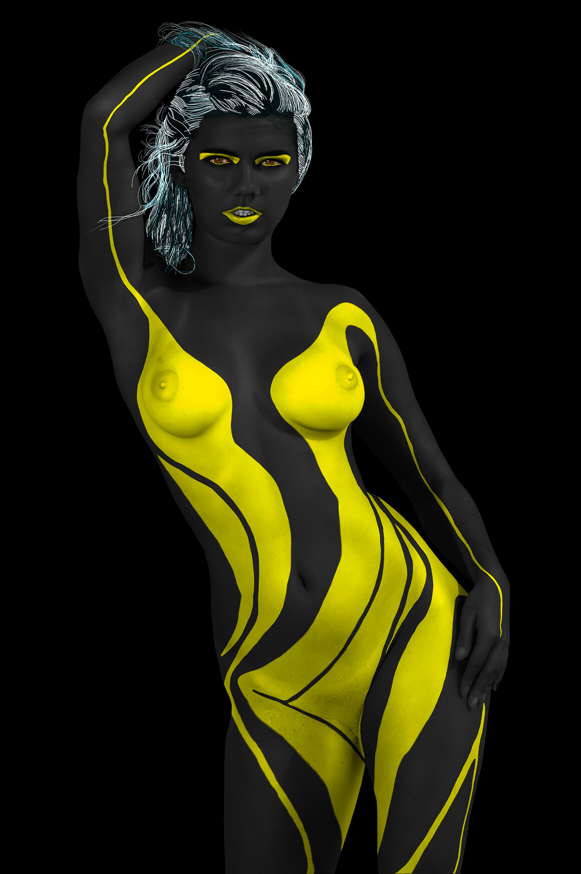 Amazons Warrior in Gold Amazons Warrior in Gold